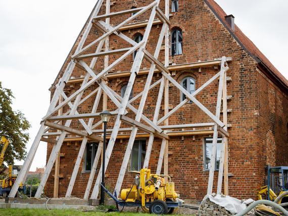 Fundamentunterfangung im Soilcrete®-Verfahren